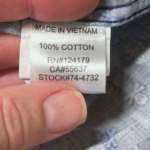 Johnston & Murphy Skull Shirt Mens Medium Blue Crossbones All Over Print AOP - Picture 8 of 9